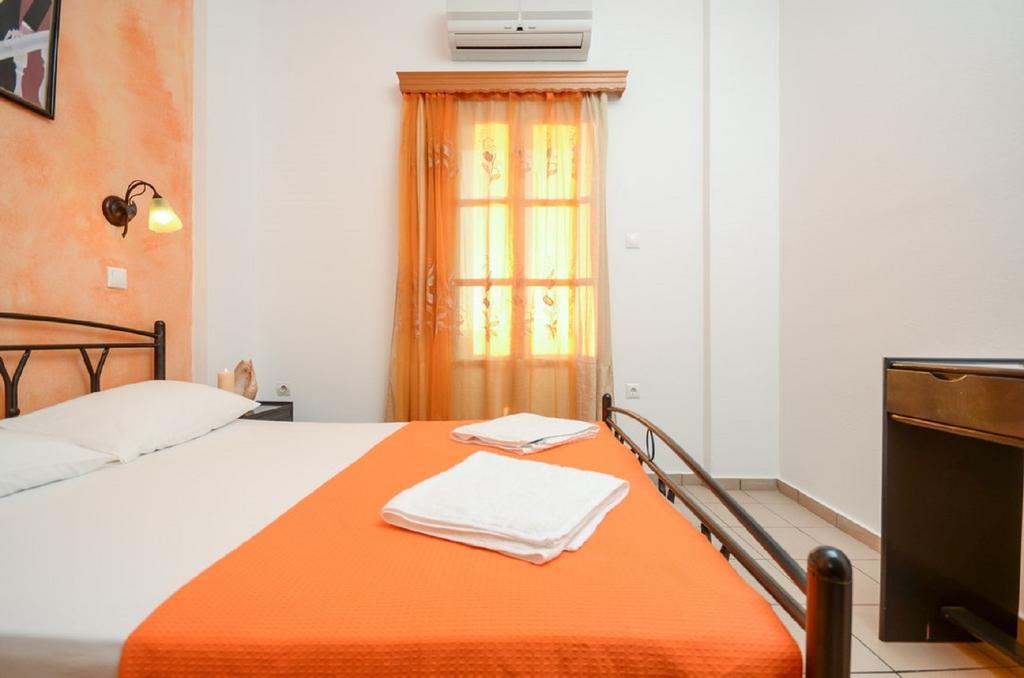 Sofia Studios Agia Anna  Bilik gambar
